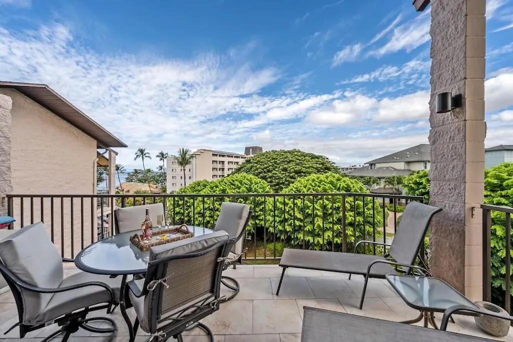 Kihei Alii Kai A404- Top Floor, Remodeled, Oceanview & Steps From Beach USA