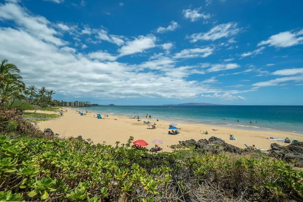 Apartment Kihei Alii Kai A404- Top Floor, Remodeled, Oceanview & Steps From Beach