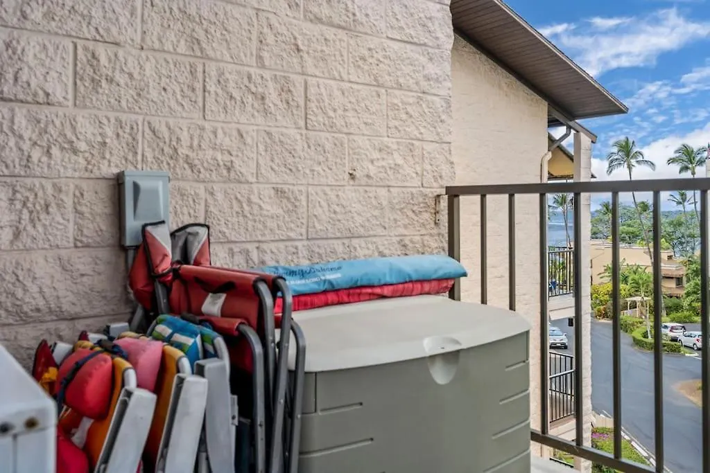 Apartment Kihei Alii Kai A404- Top Floor, Remodeled, Oceanview & Steps From Beach